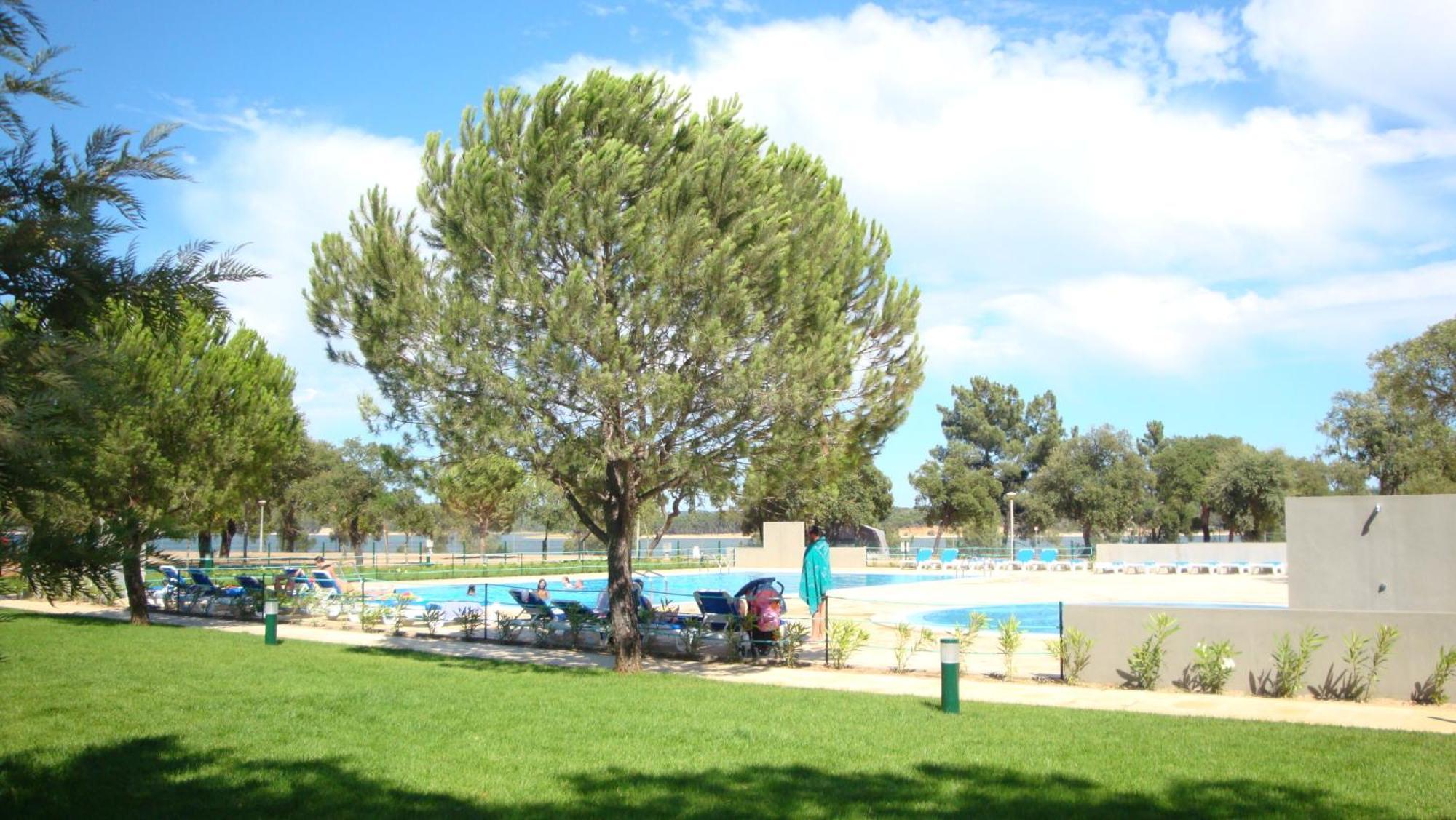 فندق Parque De Campismo Orbitur مونتارجيل المظهر الخارجي الصورة
