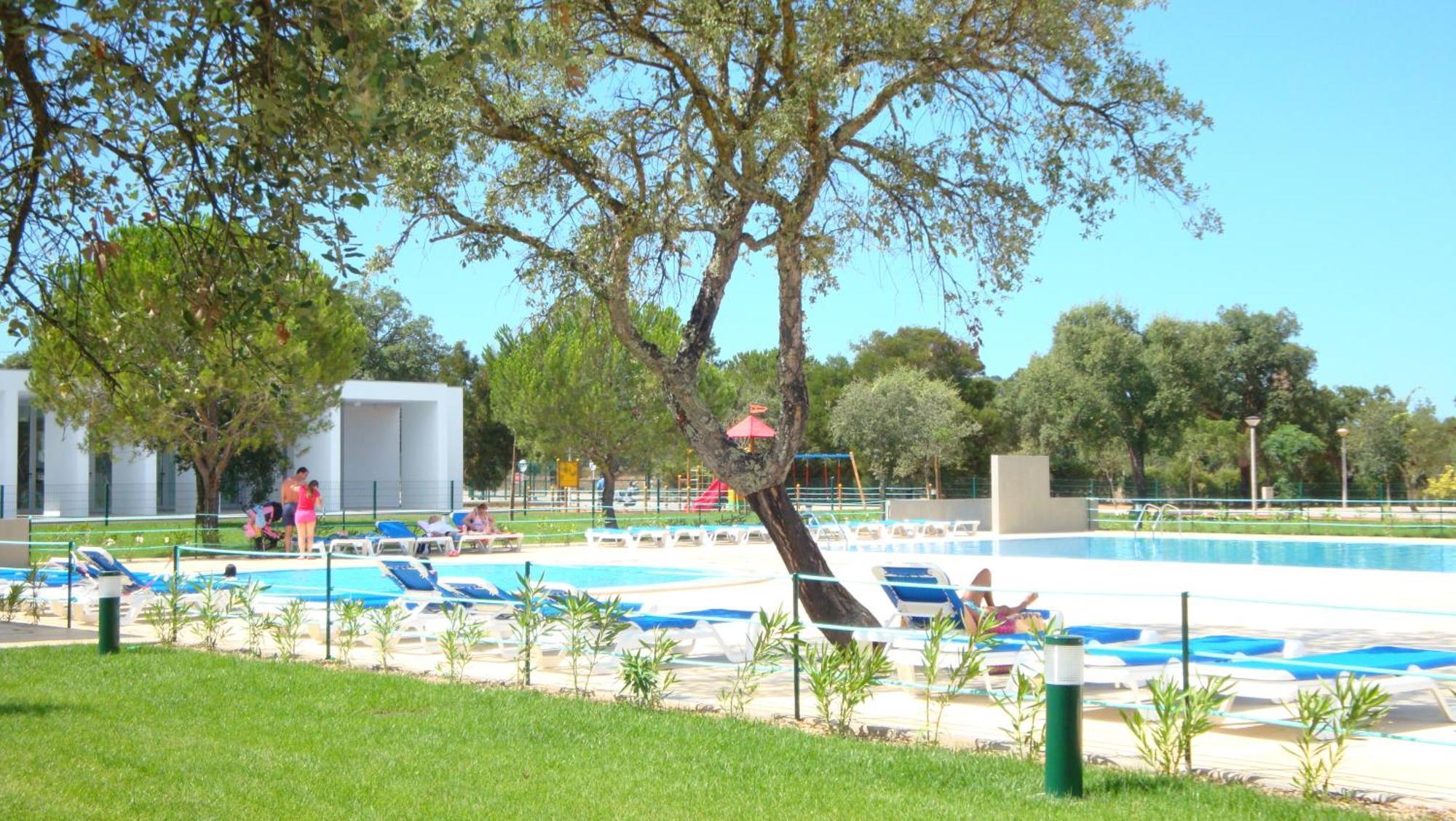 فندق Parque De Campismo Orbitur مونتارجيل المظهر الخارجي الصورة